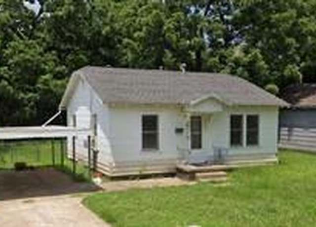 Property at 1222 W Cherry St, Paris, TX 75460, 2 beds, 1 bath
