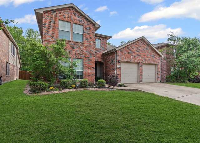 Property at 3705 Turnstone Dr, Mesquite, TX 75181, 5 beds, 3.5 baths