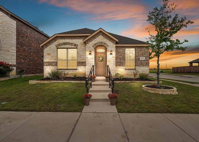 Property at 1601 Bennington Ln, Celina, TX 75009, 3 beds, 2 baths