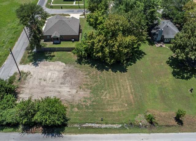 Property at 122 Scott St, Terrell, TX 75160