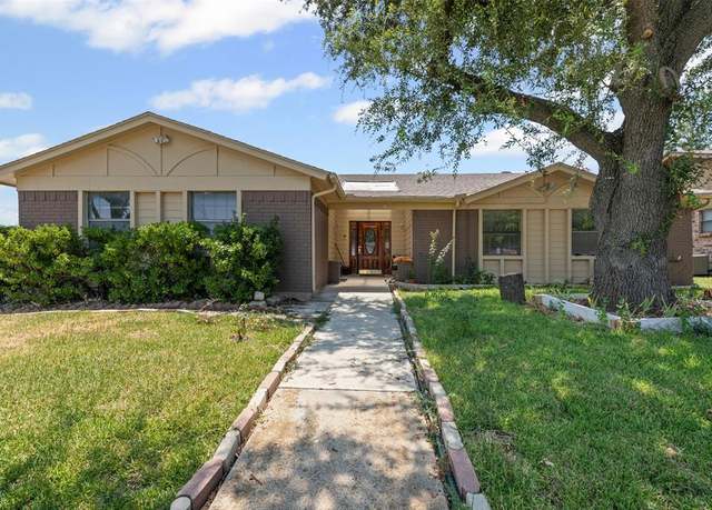 Property at 100 Countryside Dr, Arlington, TX 76014, 3 beds, 2 baths