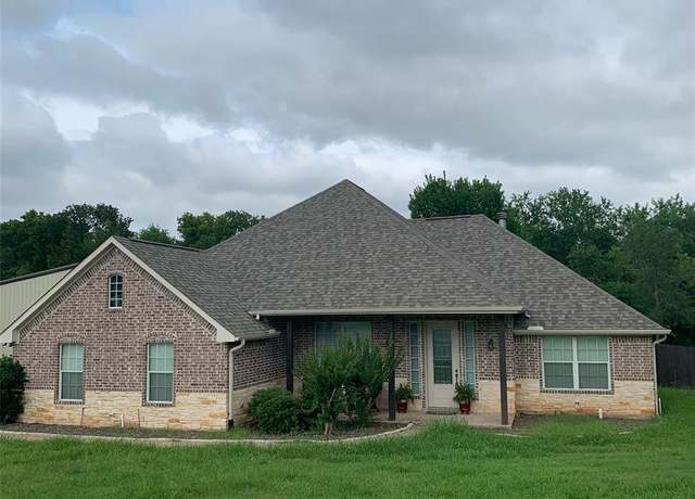 Property at 3801 Crimsonwood Dr, Sherman, TX 75090, 3 beds, 2 baths
