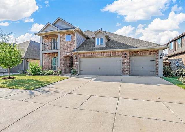 Property at 904 Superbloom Ave, Fort Worth, TX 76247, 5 beds, 3.5 baths