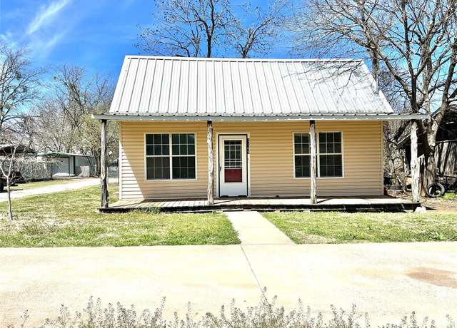 Property at 1169 W Park St, Stephenville, TX 76401, 2 beds, 1 bath