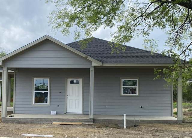 Property at 119 E 13th Ave, Corsicana, TX 75110, 3 beds, 2 baths