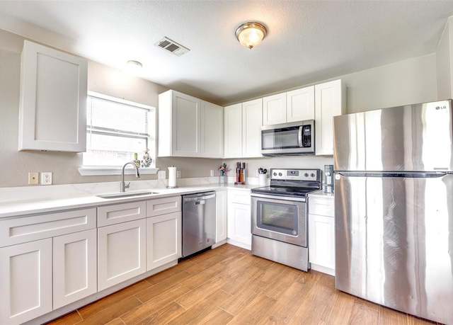 Property at 709 Katy Ln, Whitewright, TX 75491, 3 beds, 2 baths