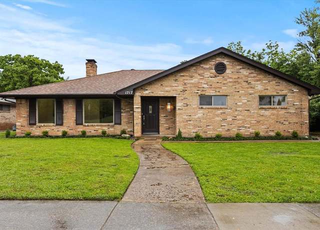 Property at 1717 Anderson St, Irving, TX 75062, 4 beds, 2 baths