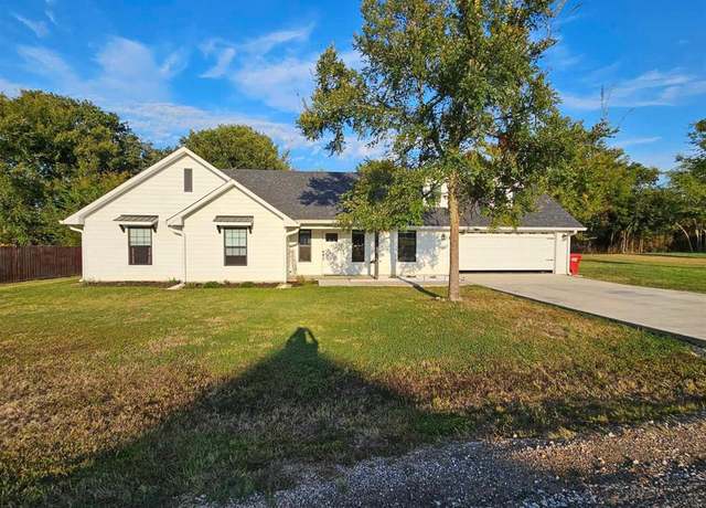 Property at 48 W Elmwood Dr, Mount Vernon, TX 75457, 3 beds, 2 baths