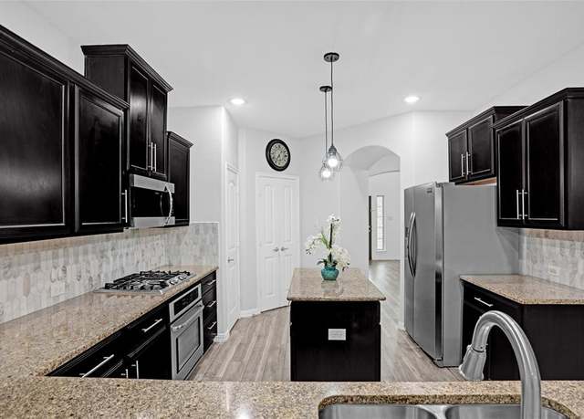 Property at 213 Mount Olive Ave, Mckinney, TX 75072, 4 beds, 3 baths