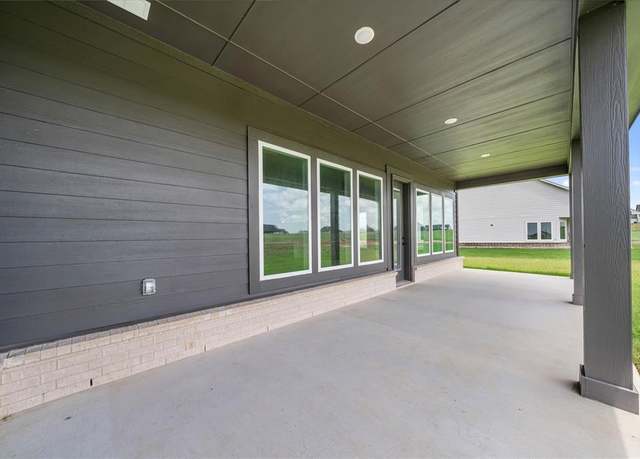 Property at 122 Brandywine Trl, Rhome, TX 76078, 4 beds, 3.5 baths
