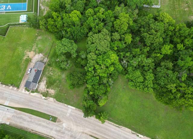 Property at 654 S Corinth St Rd, Dallas, TX 75203