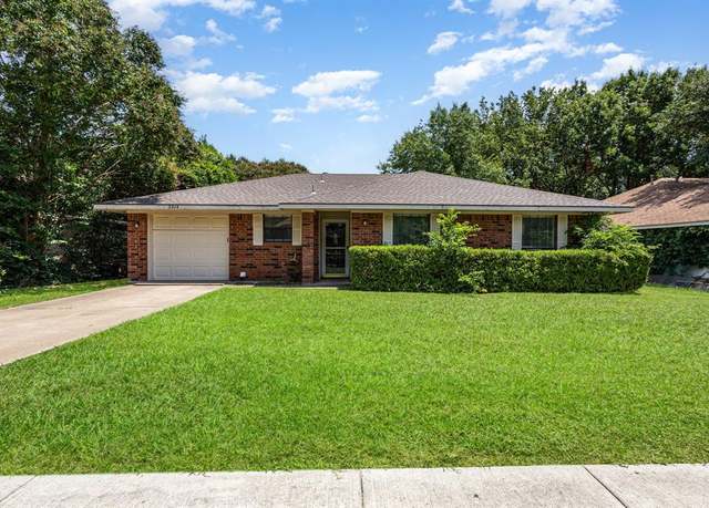 Property at 5014 Brookhollow Dr, Sachse, TX 75048, 3 beds, 2 baths