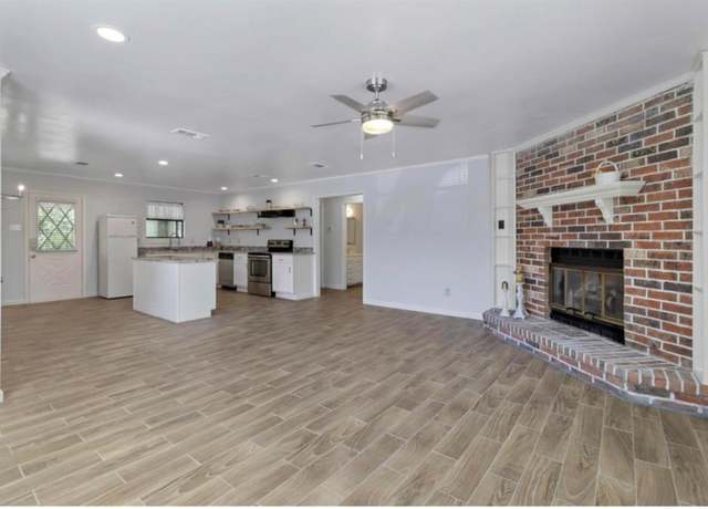 Property at 510 Post Oak Ln, Allen, TX 75002, 2 beds, 2 baths