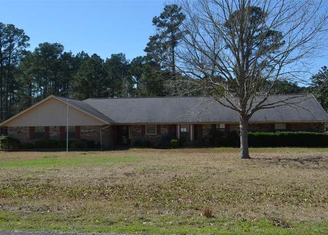 Property at 4130 Waller Dr, Shreveport, LA 71119, 4 beds, 2.5 baths