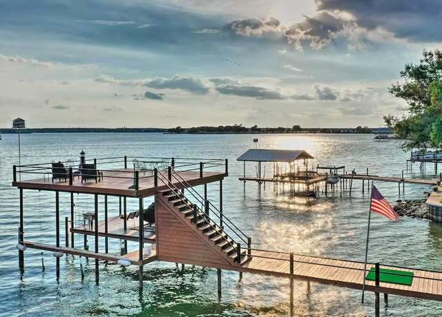 Property at 150 Redondo Dr, Gun Barrel City, TX 75156, 3 beds, 3 baths
