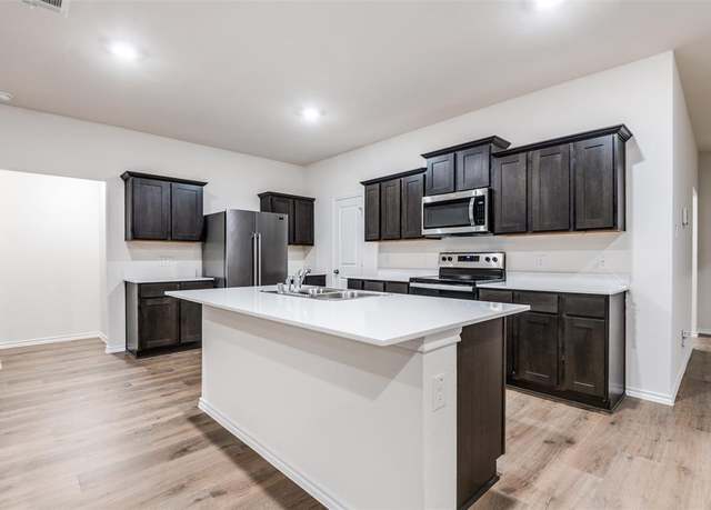 Property at 222 Redbarn Ln, Caddo Mills, TX 75135, 4 beds, 2 baths
