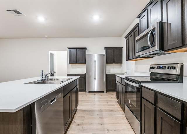 Property at 222 Redbarn Ln, Caddo Mills, TX 75135, 4 beds, 2 baths