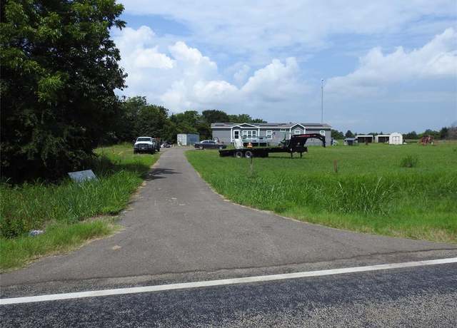 Property at 470 Fm 896, Trenton, TX 75490, 4 beds, 3 baths