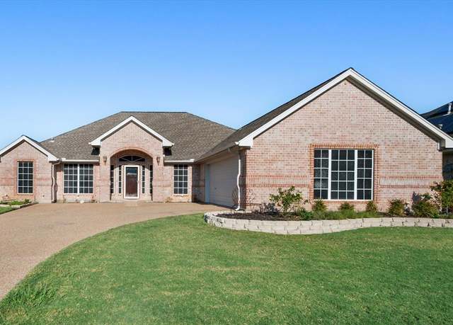 Property at 1003 Oak Hill Park, Kennedale, TX 76060, 4 beds, 3 baths