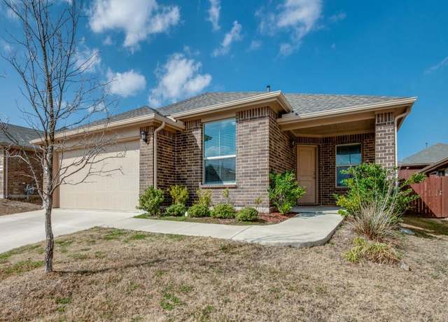 Property at 10024 Poinsett Way, Fort Worth, TX 76108, 4 beds, 2 baths