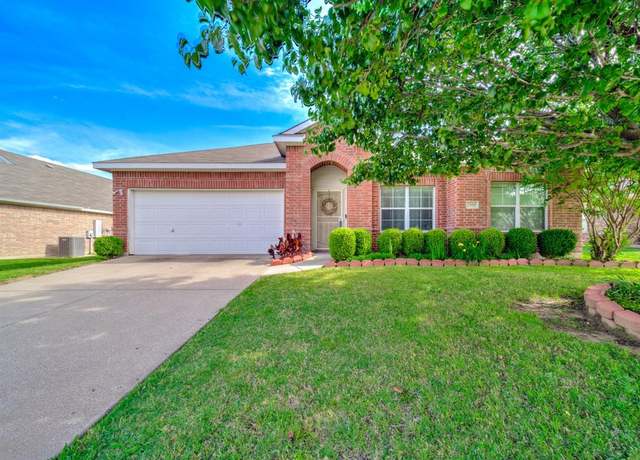 Property at 3929 Bonita Springs Dr, Fort Worth, TX 76123, 3 beds, 2 baths