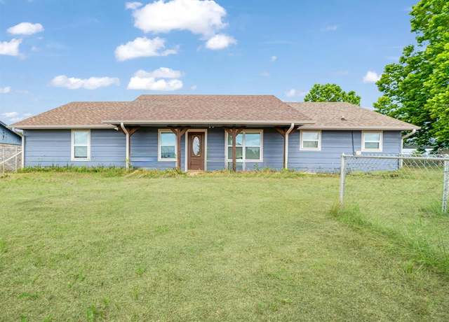Property at 7487 Farm Road 905, Paris, TX 75462, 3 beds, 2 baths