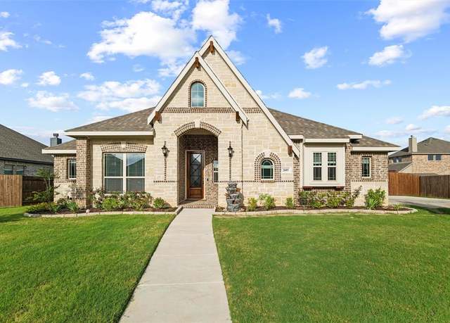 Property at 2605 Geer Ln, Mansfield, TX 76063, 4 beds, 2 baths
