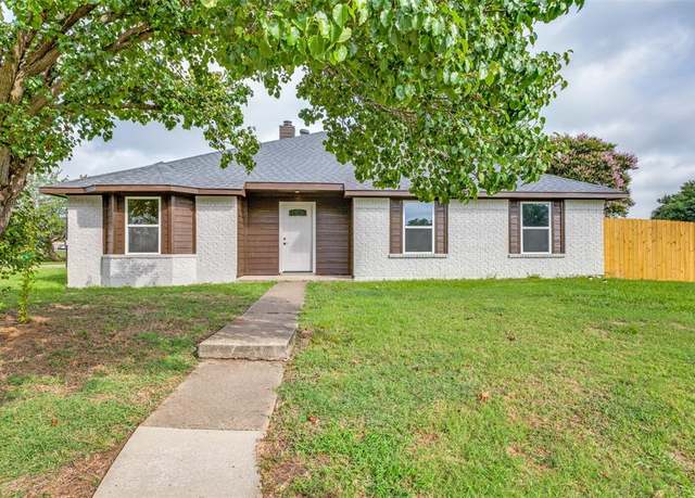 Property at 2703 Hollow Bnd, Mesquite, TX 75150, 4 beds, 2 baths