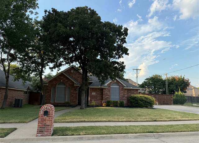 Property at 9005 Trails Edge Dr, North Richland Hills, TX 76182, 3 beds, 2.5 baths