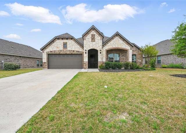 Property at 440 Strait Ln, Waxahachie, TX 75165, 4 beds, 2.5 baths