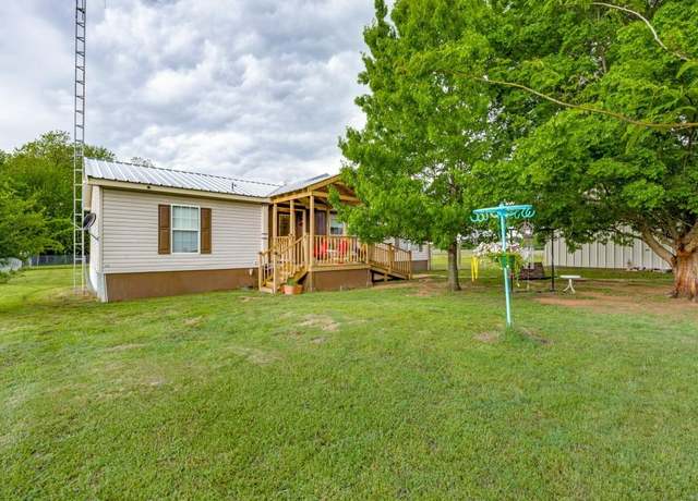 Property at 3517 Sandusky Rd, Whitesboro, TX 76273, 3 beds, 2 baths
