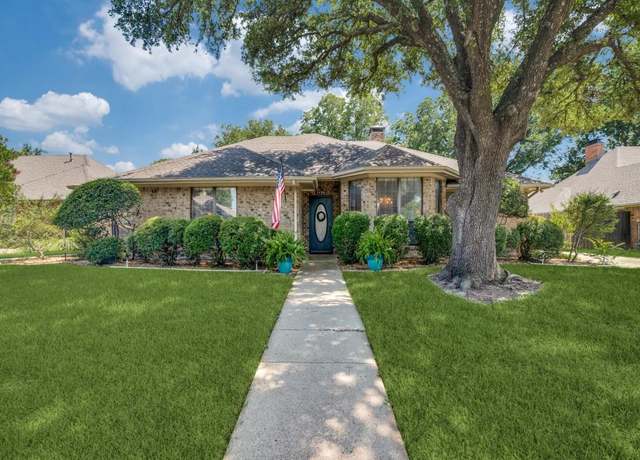 Property at 2406 Elmhurst St, Rowlett, TX 75088, 3 beds, 2.5 baths