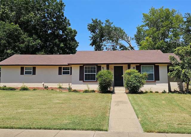 Property at 714 Austrian Rd, Grand Prairie, TX 75050, 4 beds, 2 baths