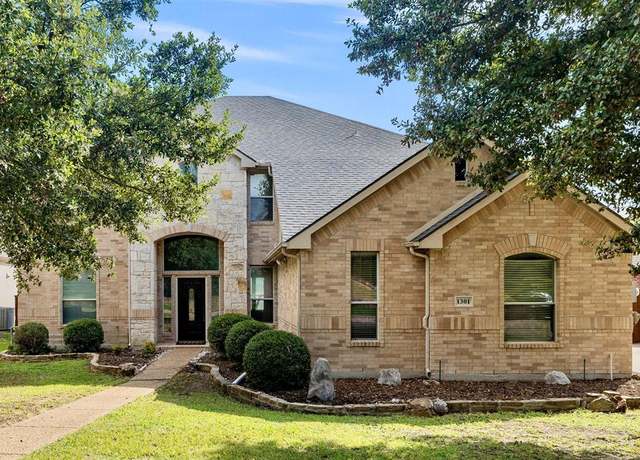 Property at 1301 Lakebreeze Dr, Garland, TX 75043, 4 beds, 3.5 baths