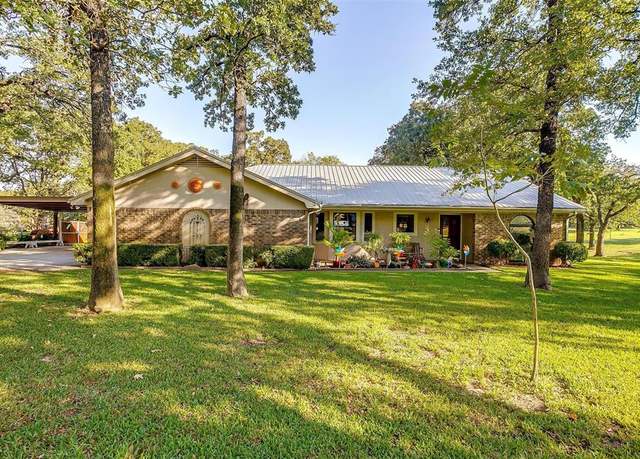 Property at 5817 Pecan Cir, Alvarado, TX 76009, 3 beds, 2 baths