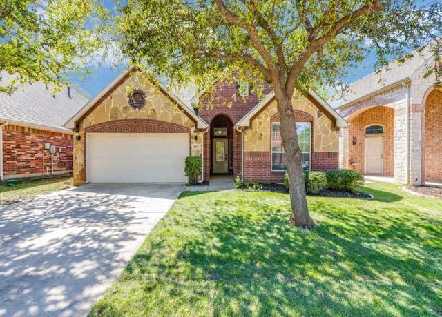 Property at 617 Grayson Ln, Lake Dallas, TX 75065, 3 beds, 2 baths