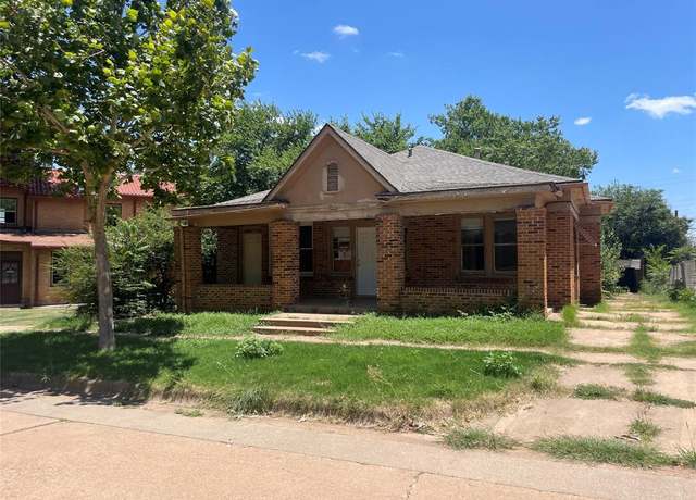 Property at 706 Warford St, Wichita Falls, TX 76301, 3 beds, 3 baths