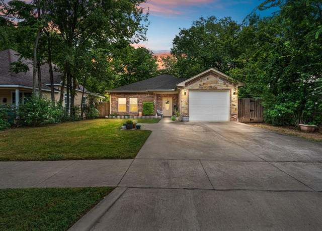 Property at 1119 S Montgomery St, Sherman, TX 75090, 3 beds, 2 baths