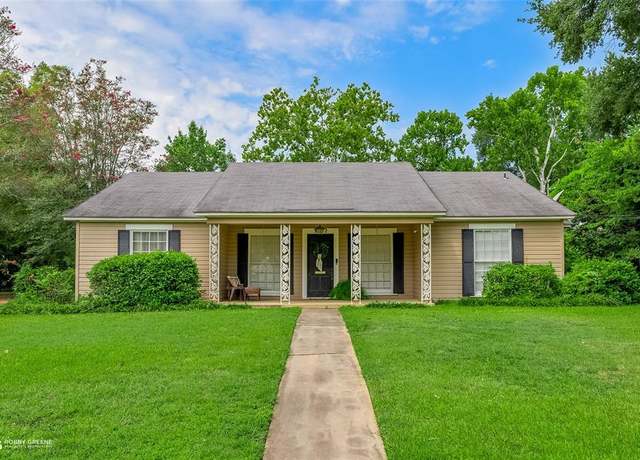 Property at 3642 Gilbert Dr, Shreveport, LA 71104, 3 beds, 2 baths