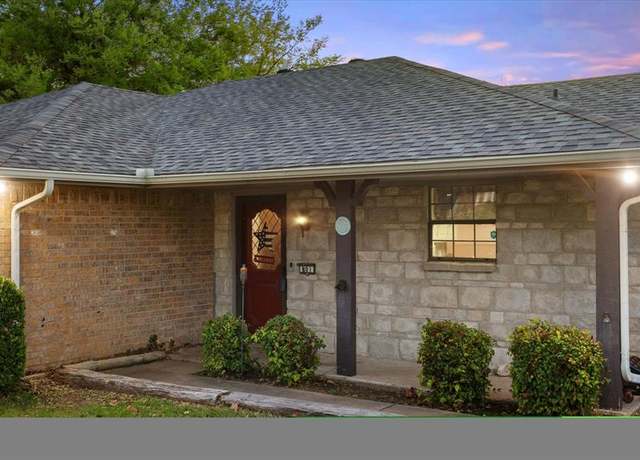 Property at 801 Little Creek Trl, Oak Leaf, TX 75154, 4 beds, 3 baths