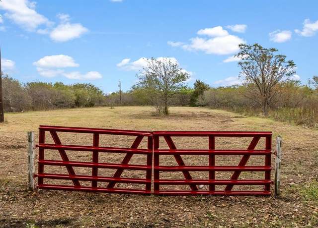Property at 870 Wagoner Rd, Waco, TX 76705