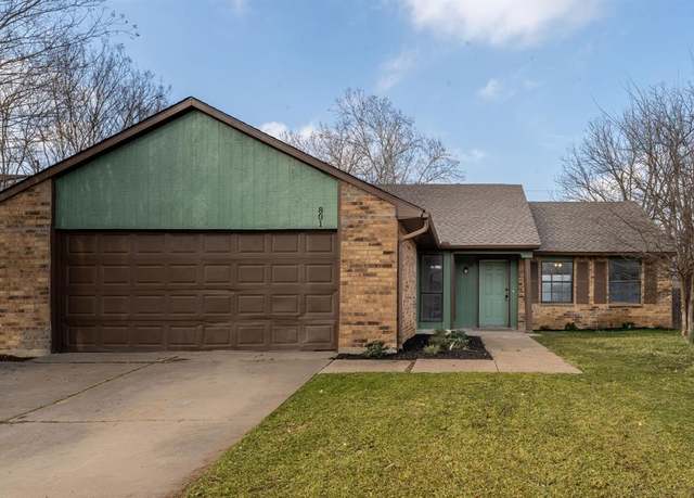 Property at 801 Netherland Dr, Arlington, TX 76017, 3 beds, 2 baths