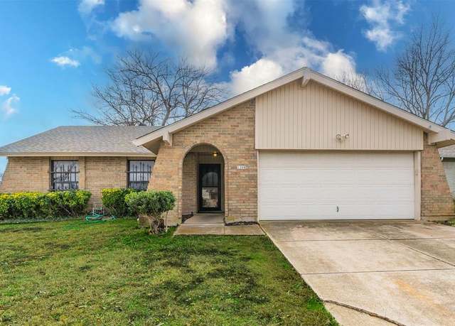 Property at 1308 Natches Dr, Arlington, TX 76014, 3 beds, 2 baths