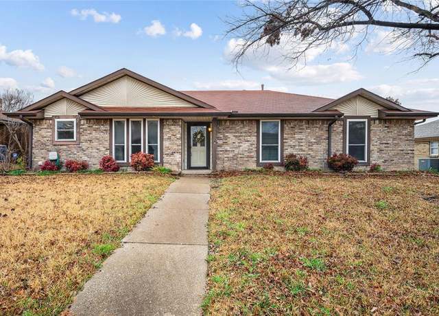 Property at 3521 Cromwell St, Plano, TX 75075, 4 beds, 2 baths