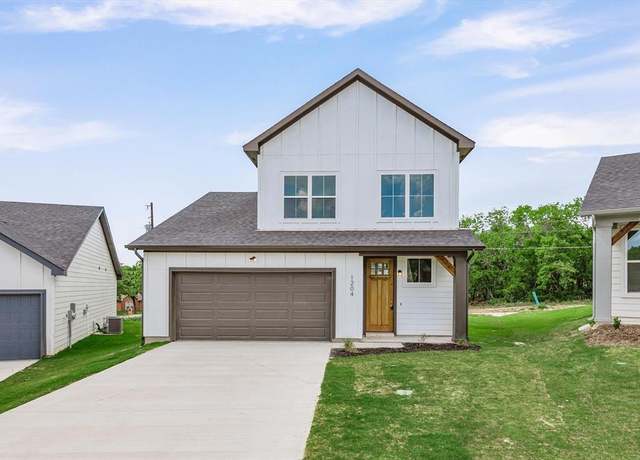 Property at 1204 Chestnut Ct, Runaway Bay, TX 76426, 3 beds, 2.5 baths