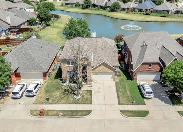 Property at 5712 Meadowglen Dr, Denton, TX 76226, 3 beds, 2.5 baths