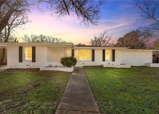 Property at 2416 Lake Air Dr, Waco, TX 76710, 3 beds, 2 baths