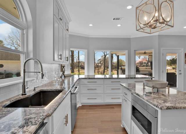 Property at 11120 Magnolia Gln, Shreveport, LA 71106, 4 beds, 3.5 baths