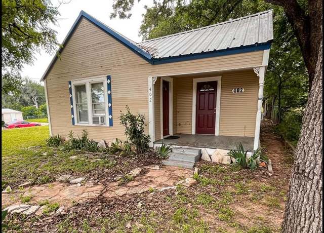 Property at 402 S Reagan St, Hamilton, TX 76531, 1 bed, 1 bath