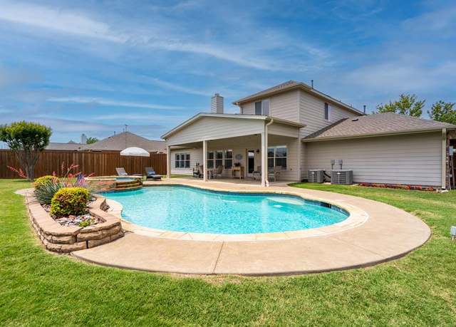 Property at 112 Mustang Dr, Fate, TX 75087, 4 beds, 2.5 baths